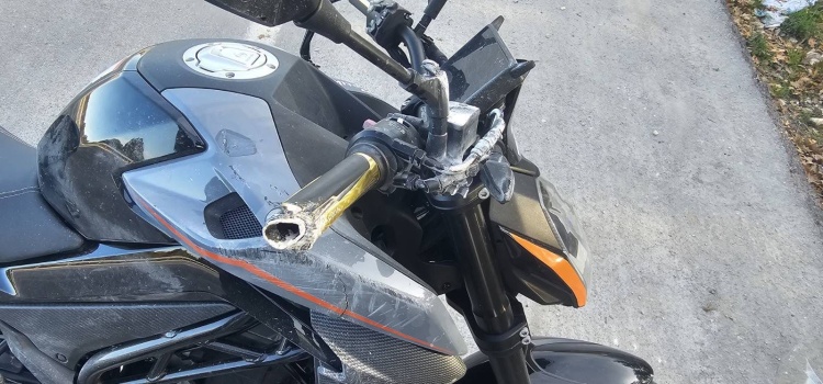 B I L E C I K T E M O T O S I K L E T K O P E G E C A R P T I 2 Y A R A L I 4797