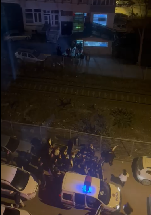 B O Z U Y U K 039 T E 16 Y A S I N D A K I C O C U G A O R A N T I S I Z G U C I D D A S I 5971