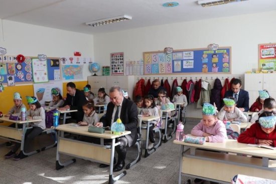 B O Z U Y U K T E K A Y M A K A M V E O G R E N C I L E R K I T A P L A B U L U S T U 5702