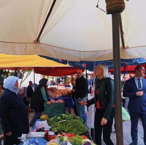 Başkan Subaşı, Semt Pazarı’nı Ziyaret Etti 4770