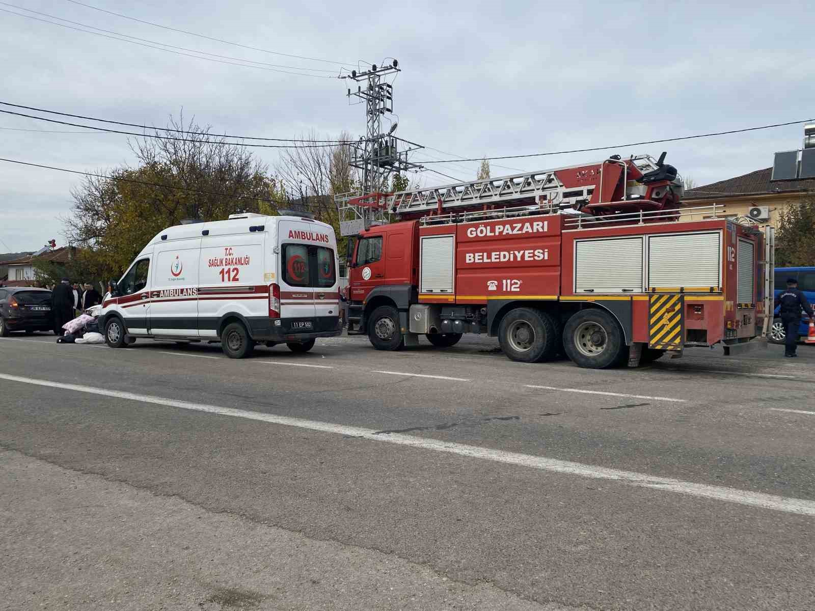 Bilecik’te Meydana Gelen Trafik Kazasında 2’Si Çocuk 5 Kişi Yaralandı 6089