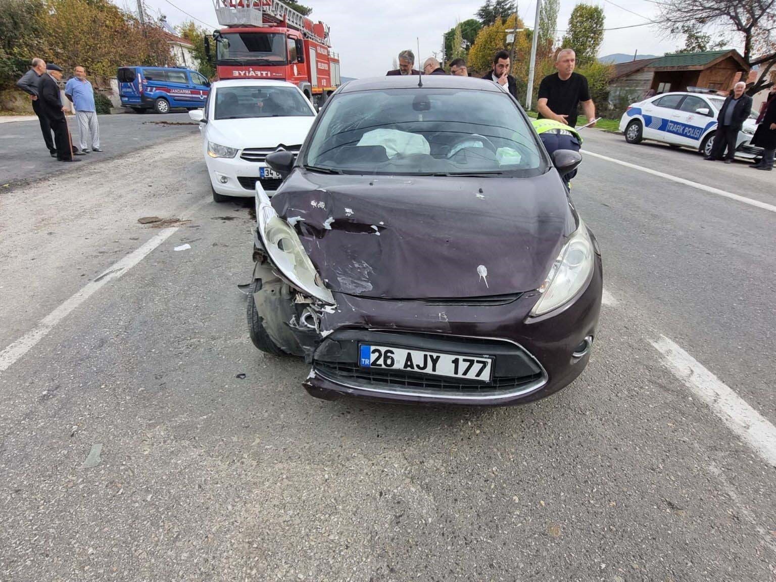 Bilecik’te Meydana Gelen Trafik Kazasında 2’Si Çocuk 5 Kişi Yaralandı 6091