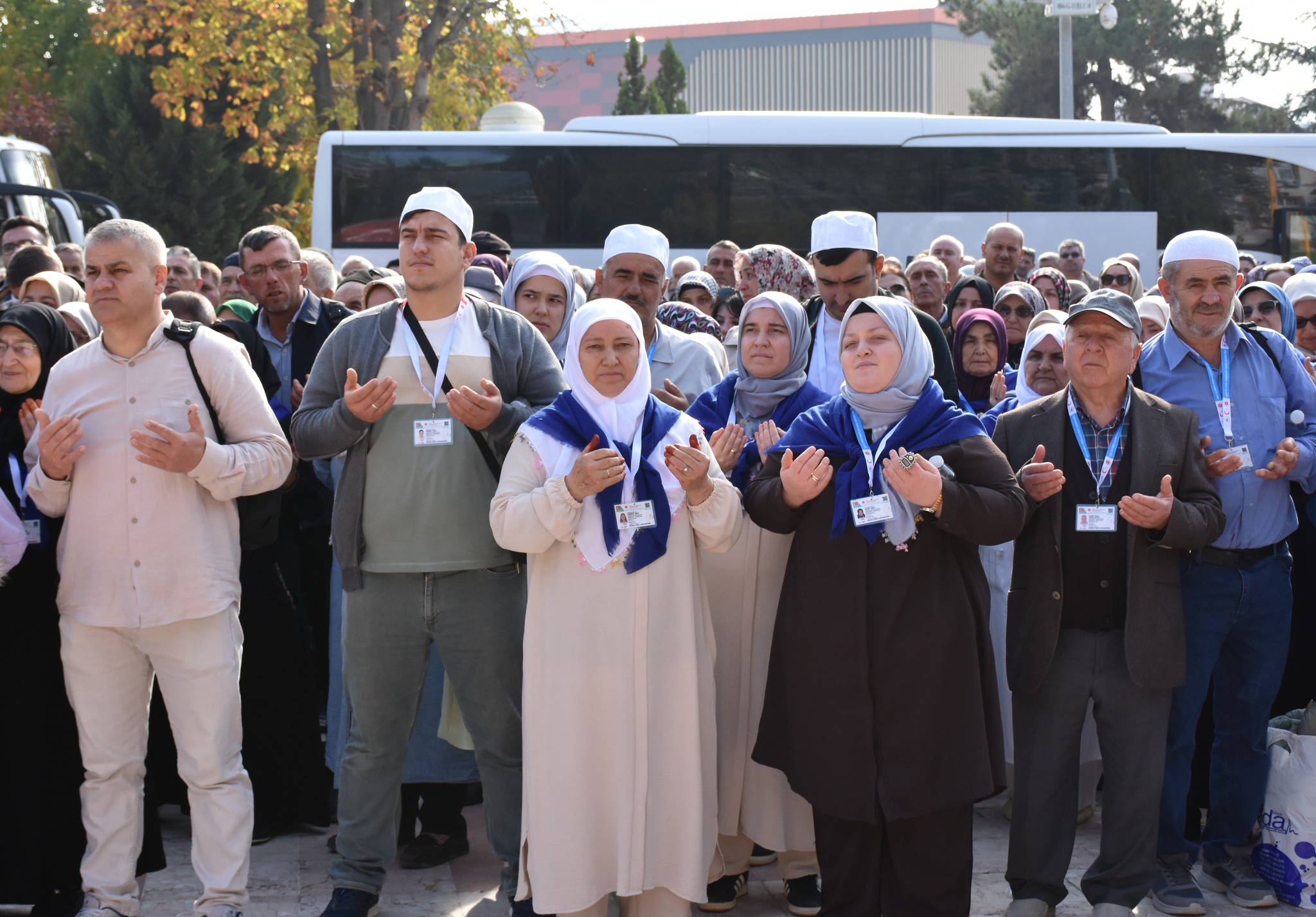 Bilecik’ten Kutsal Yolculuğa 305 Umreci Dualarla Uğurlandı 4999