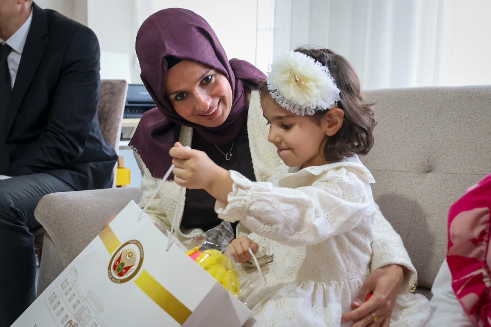 Bir Tebessüm, Dünyaları Değiştirir 5361