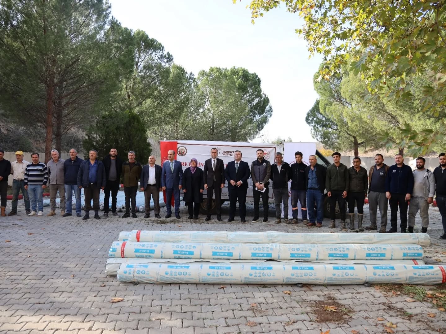 Çiftçiye 38,5 Ton Sera Naylonu 6367