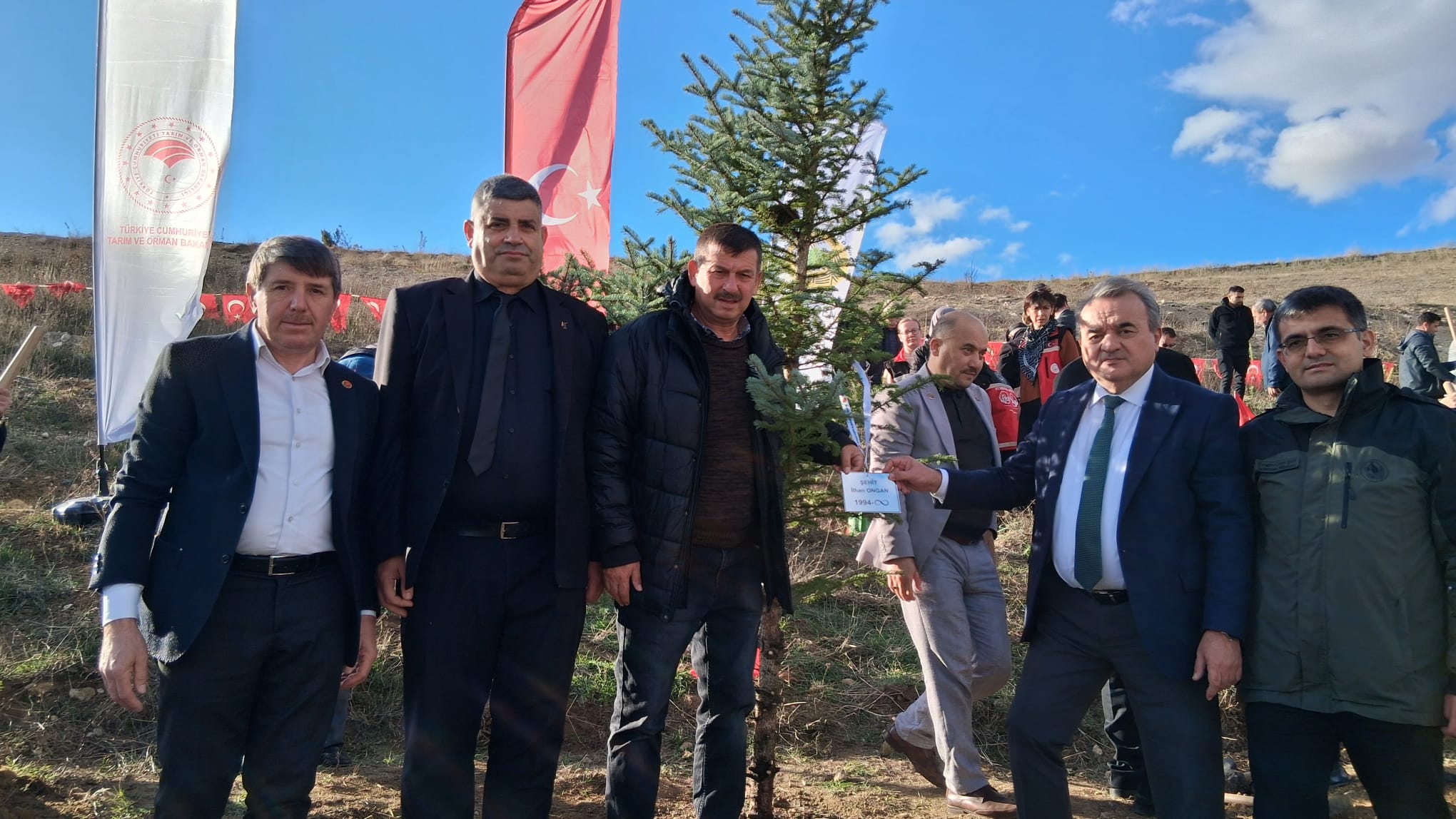 (Cumartesi̇) Şehitlerimizin Aziz Hatırası İçin Bozüyük’te Fidan Dikildi 6424