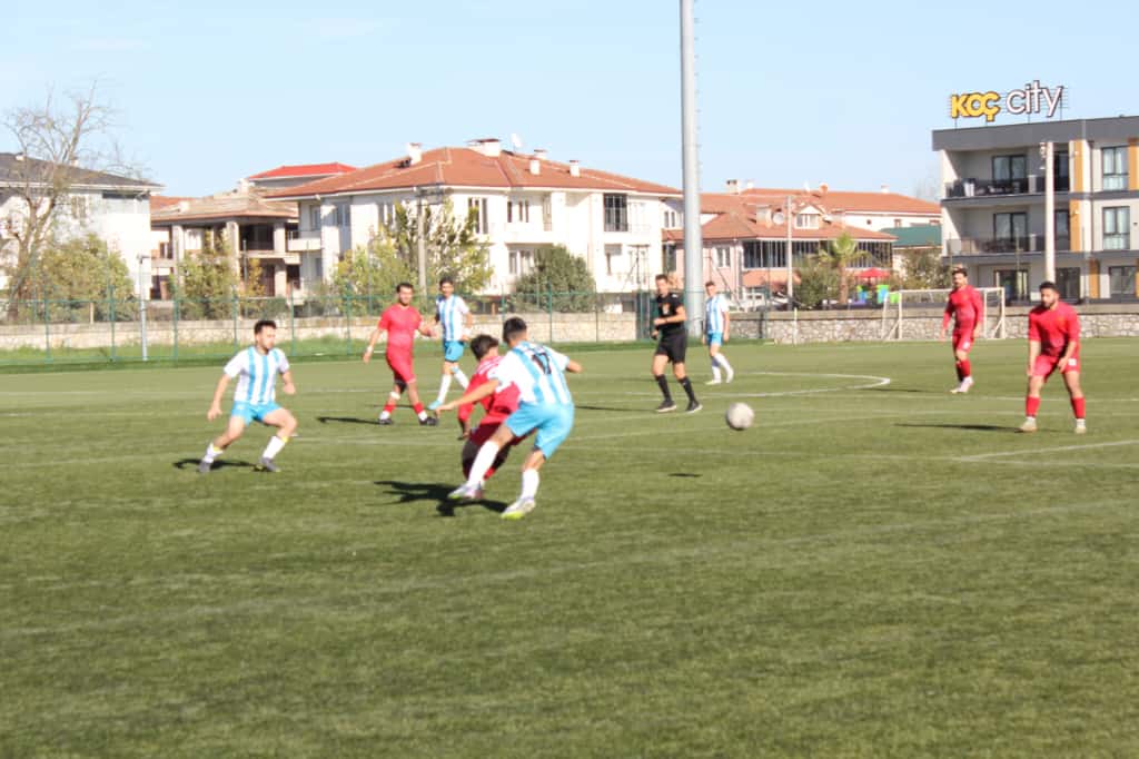 (Cumartesi̇) Üni̇li̇g’de Gurur Veren Başari 6296