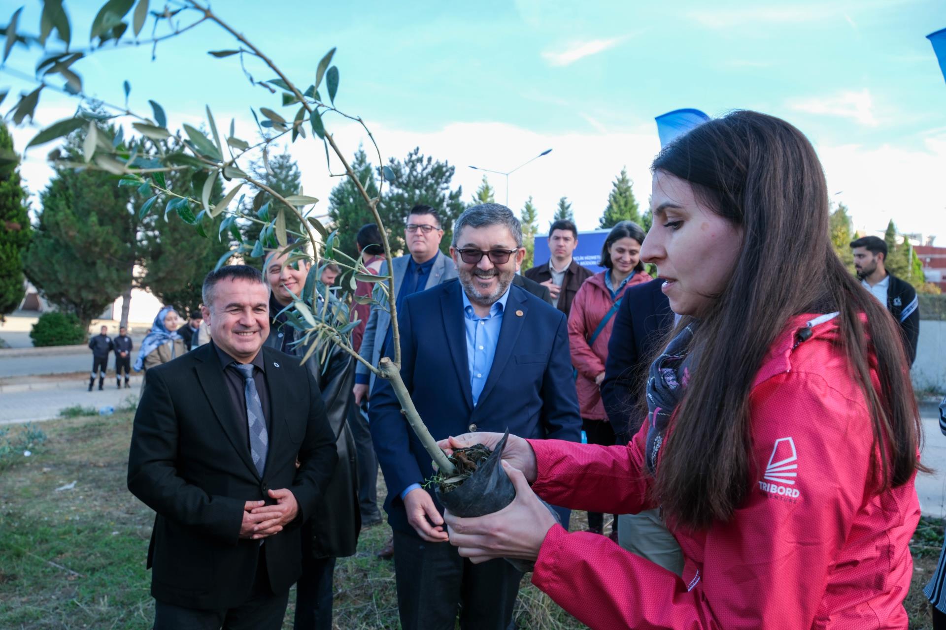 Genç Tema’dan Kampüse 150 Zeytin Fidanı 4971