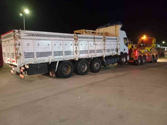 K A M Y O N C E K I C I Y E A R K A D A N C A R P T I 1 O L U 5821