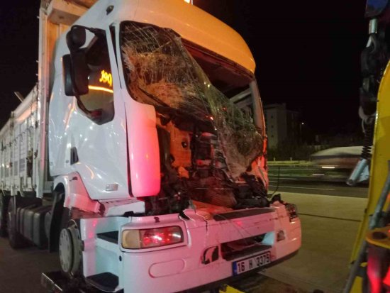 Kamyon Cekiciye Arkadan Carpti 1 Olu 5822 (1)
