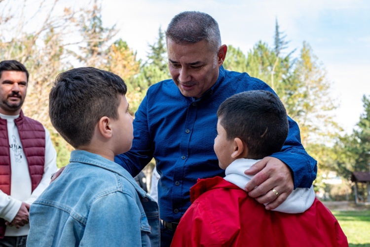 P O L I S K A L B I N D E H E R C O C U G A Y E R V A R 4825