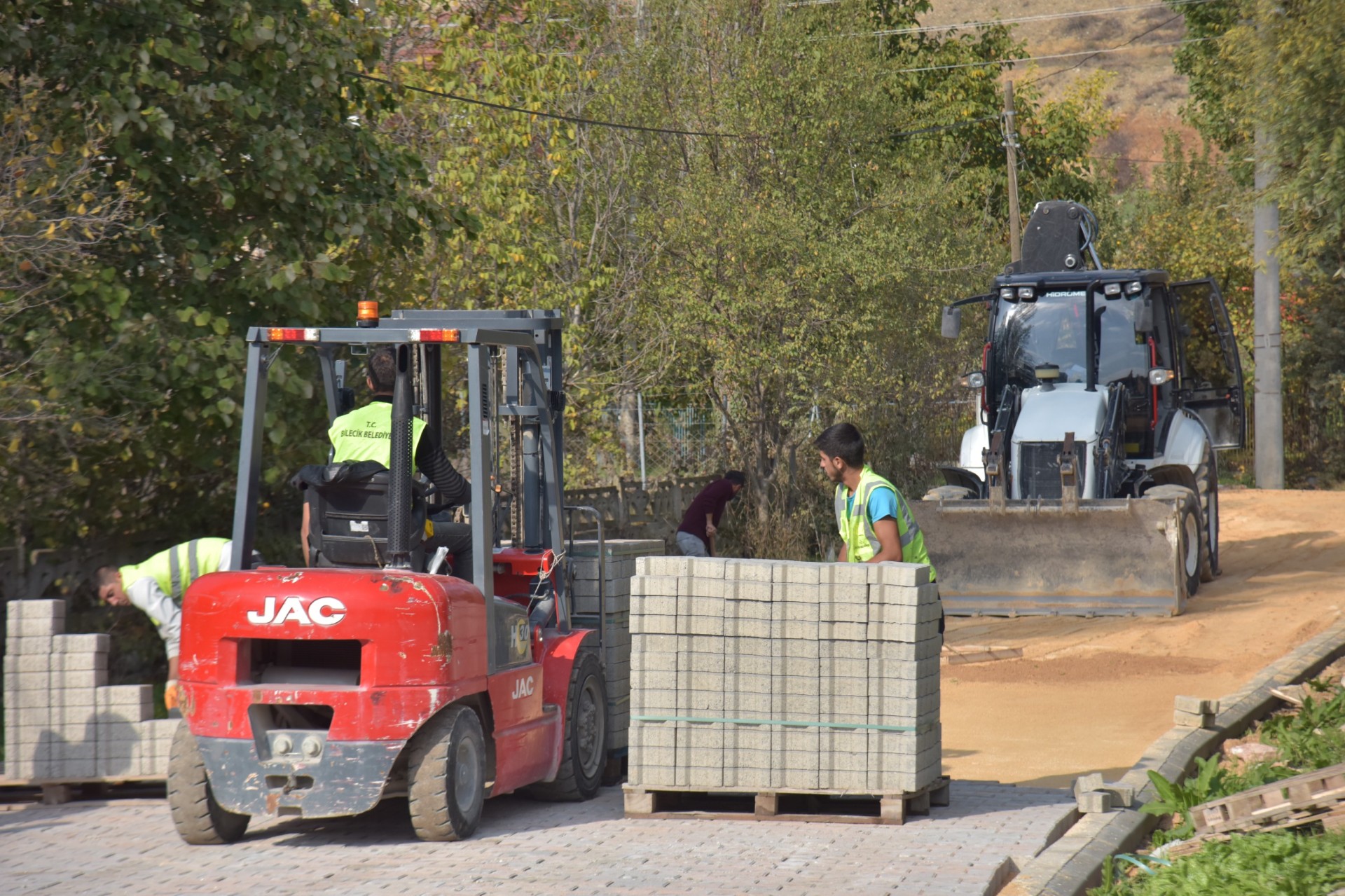 Peli̇tözü Çamur Ve Tozdan Kurtuluyor 5167