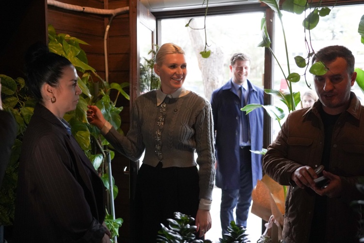 S A N A T S O K A G I 039 N D A Y I L B A S I H E Y E C A N I 6128