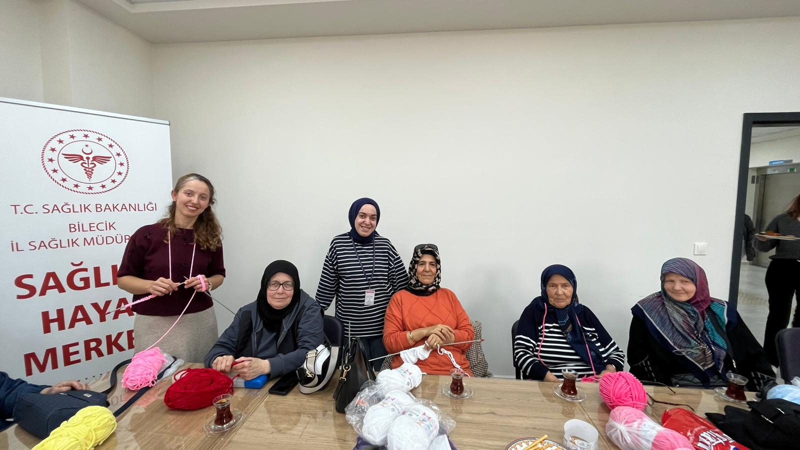 Sağlikli Yaş Almanin Sirri Örgüyle Zi̇nde Kal 5175 (1)