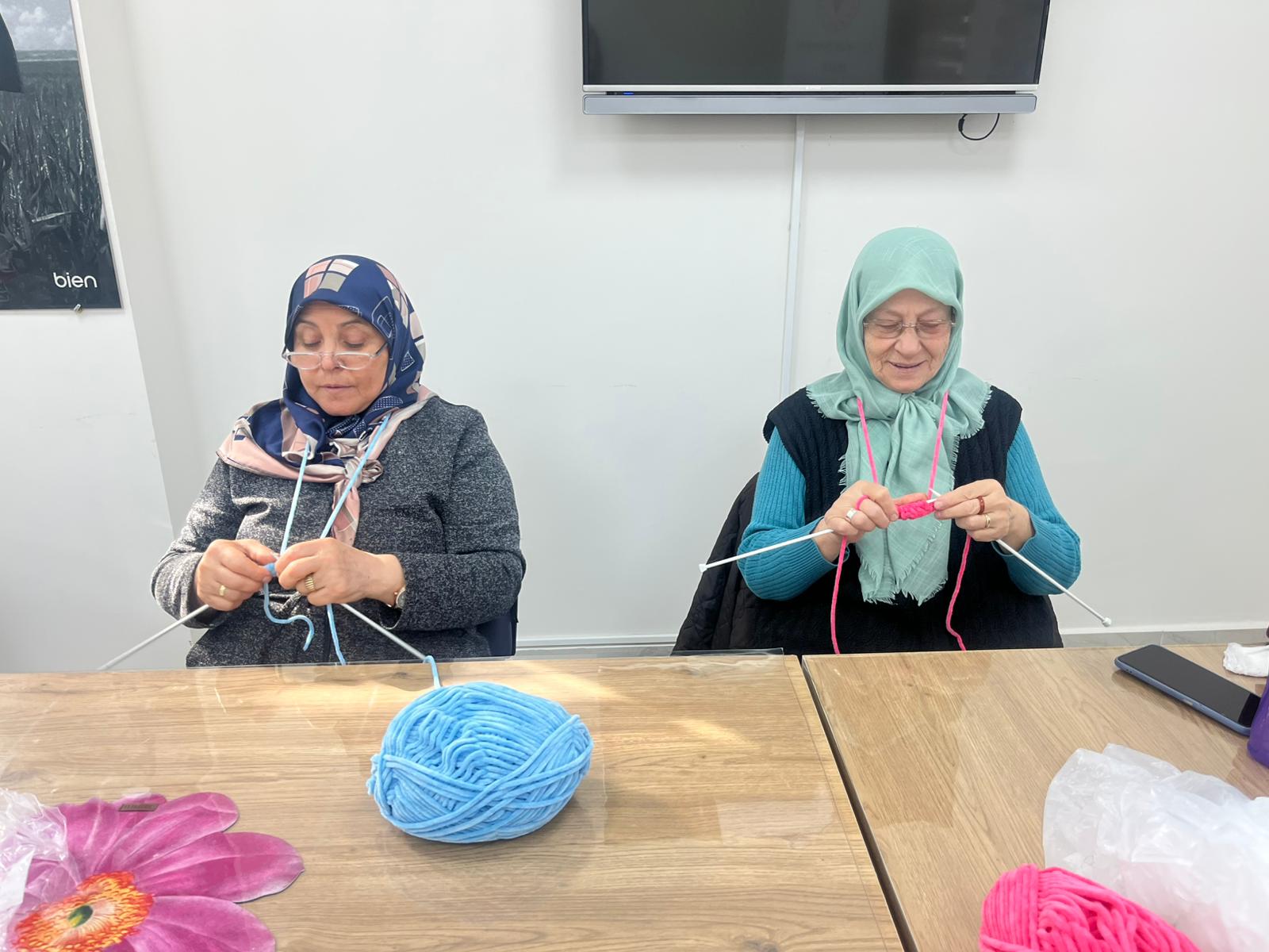 Sağlikli Yaş Almanin Sirri Örgüyle Zi̇nde Kal 5177