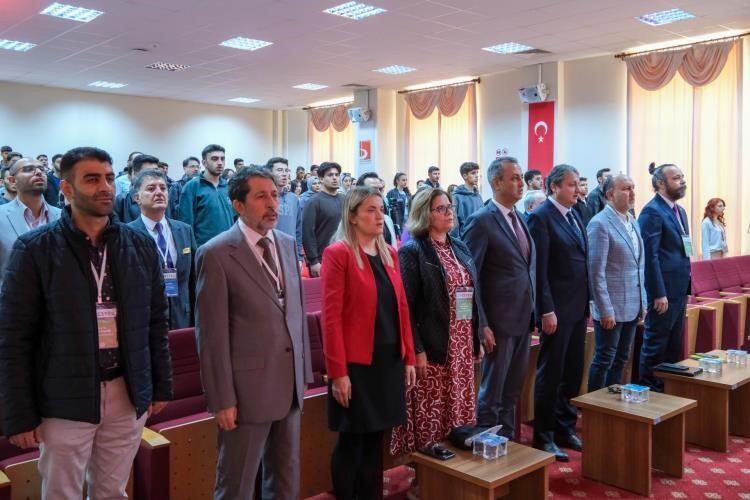 Sanayiden Yeşil Dönüşe Bşeü’de Sürdürülebilirlik Zirvesi 5443