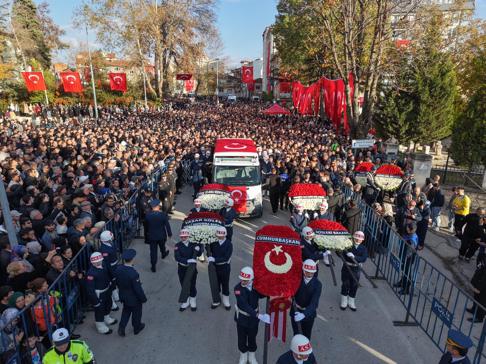 V A L I S O Z E R D E V L E T I N V A K U R D U R U S U N U G O S T E R D I 5666