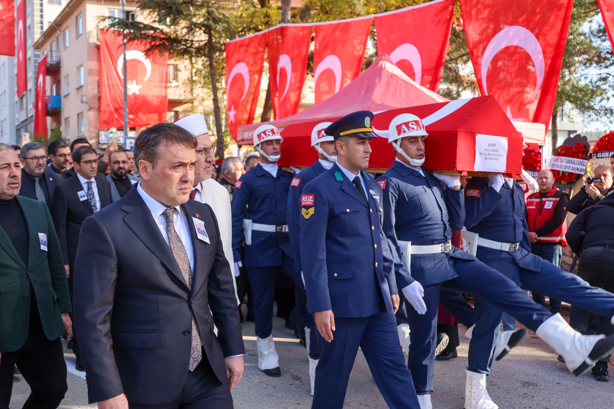 V A L I S O Z E R D E V L E T I N V A K U R D U R U S U N U G O S T E R D I 5671