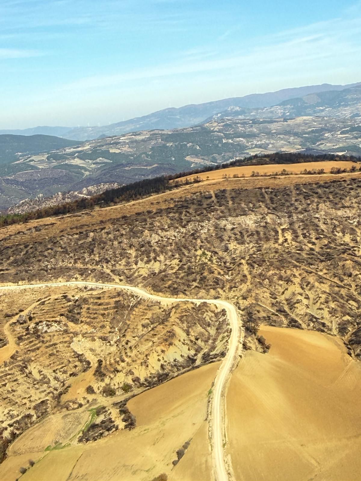 Vali Sözer, Yangın Alanlarını Havadan İnceledi 4745