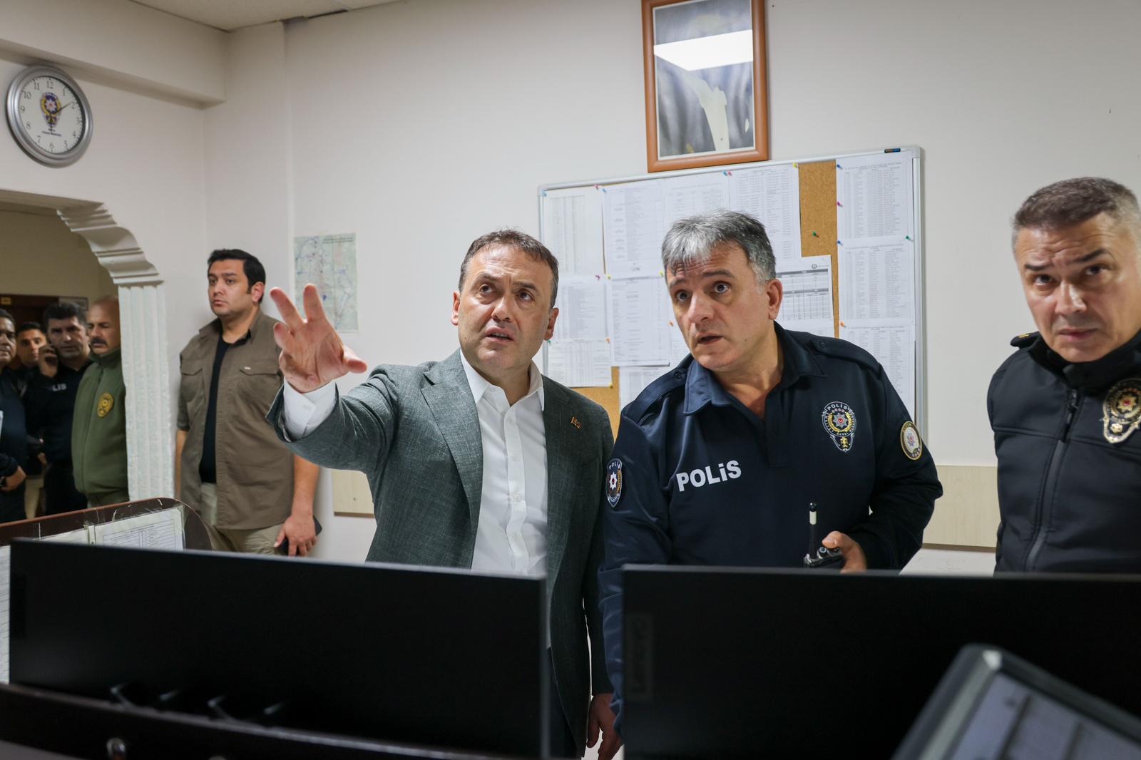 Vali Sözerden Emniyete Ziyaret 5085