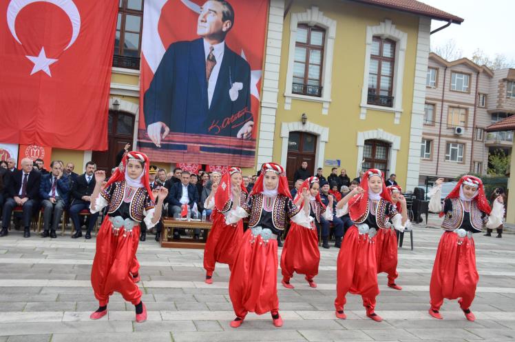 105 Yil Sonra Ayni Heyecanla 6877