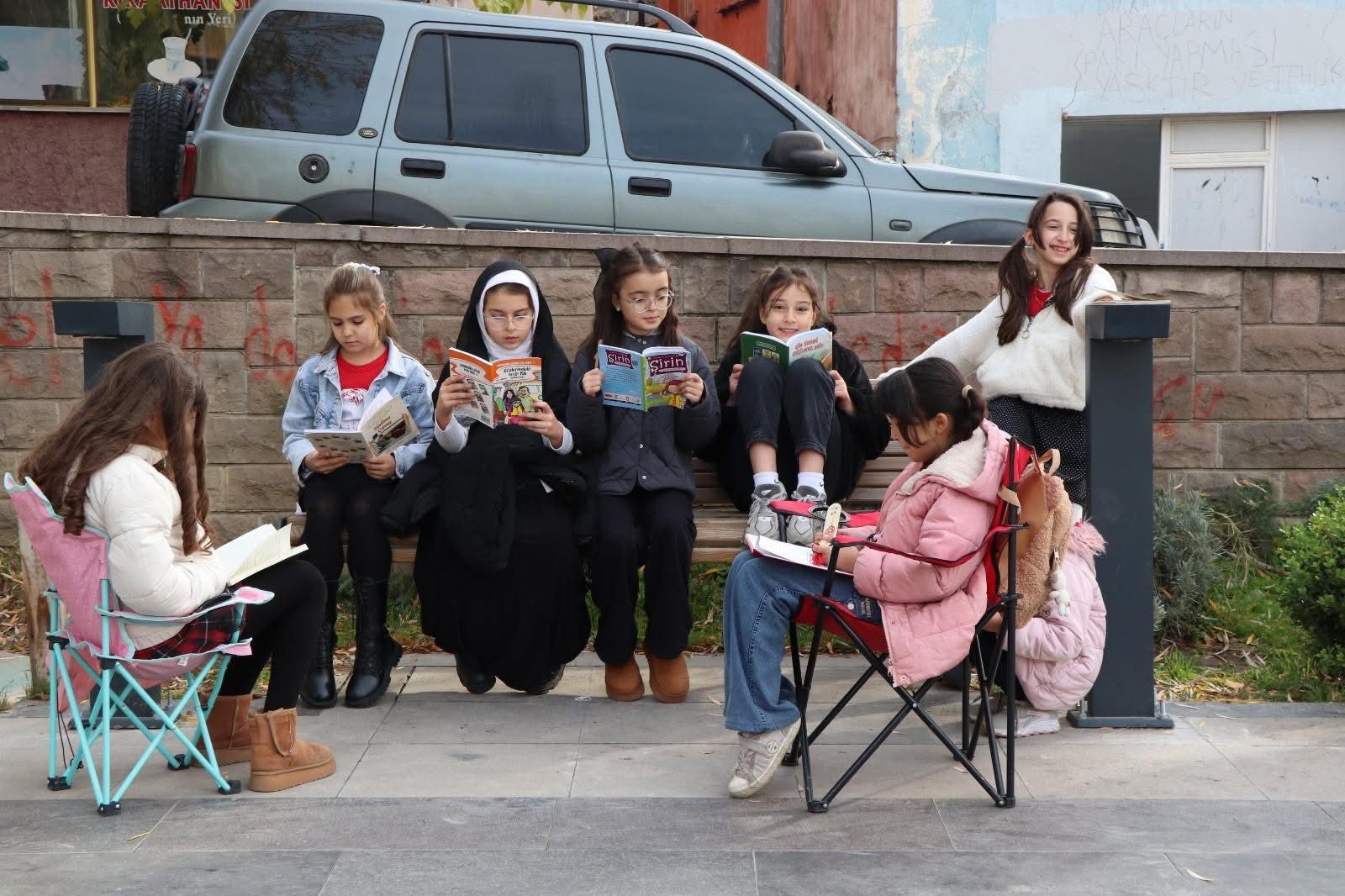 15 Daki̇kalik Ki̇tap Molasi 6796