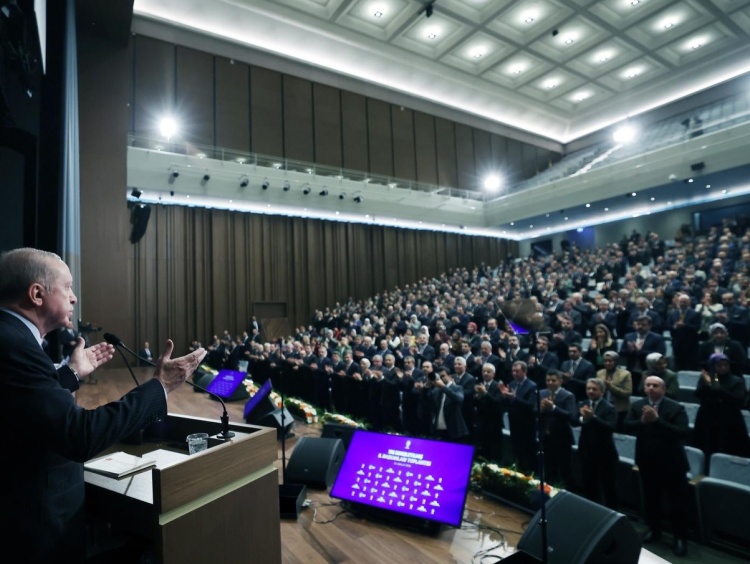 A K P A R T I B I L E C I K 039 T E N A N K A R A C I K A R M A S I 7998-1