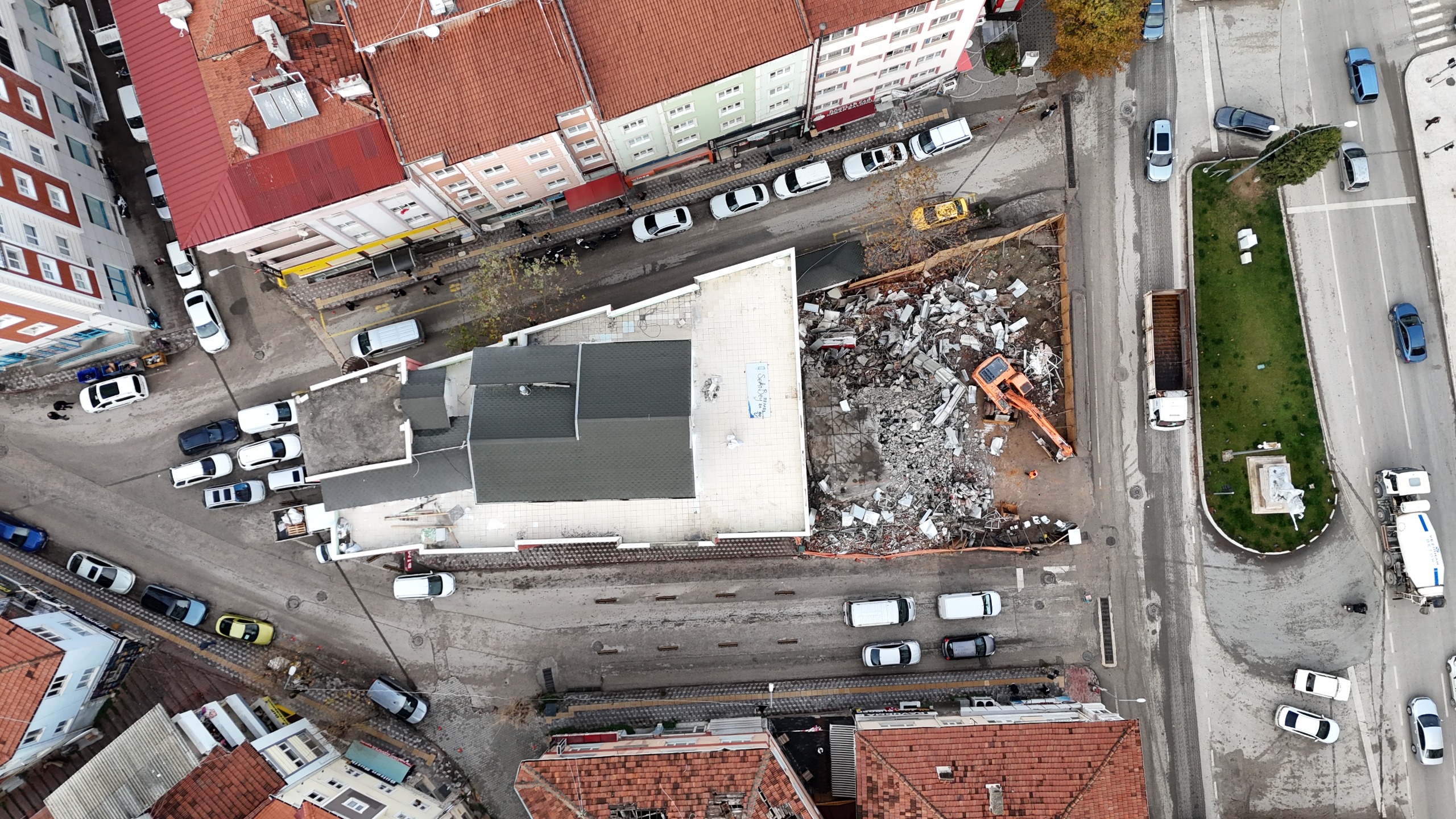 B I L E C I K 039 T E 68 Y I L S O N R A B I R D E V I R S O N A E R I Y O R 6960