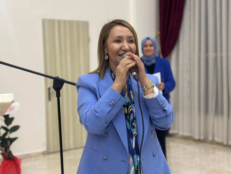 B I L E C I K 039 T E U N U T U L M A Z B O Z A G E C E S I 7796