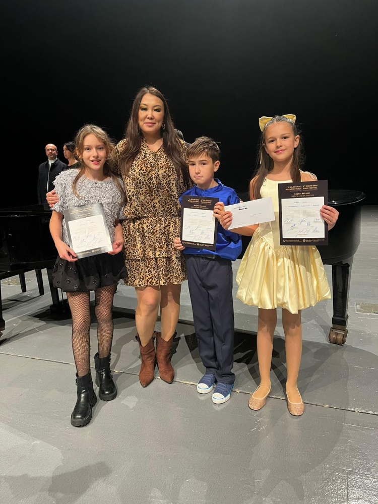 B I L E C I K S A N A T A K A D E M I S I N D E N U L U S L A R A R A S I B A S A R I 6939