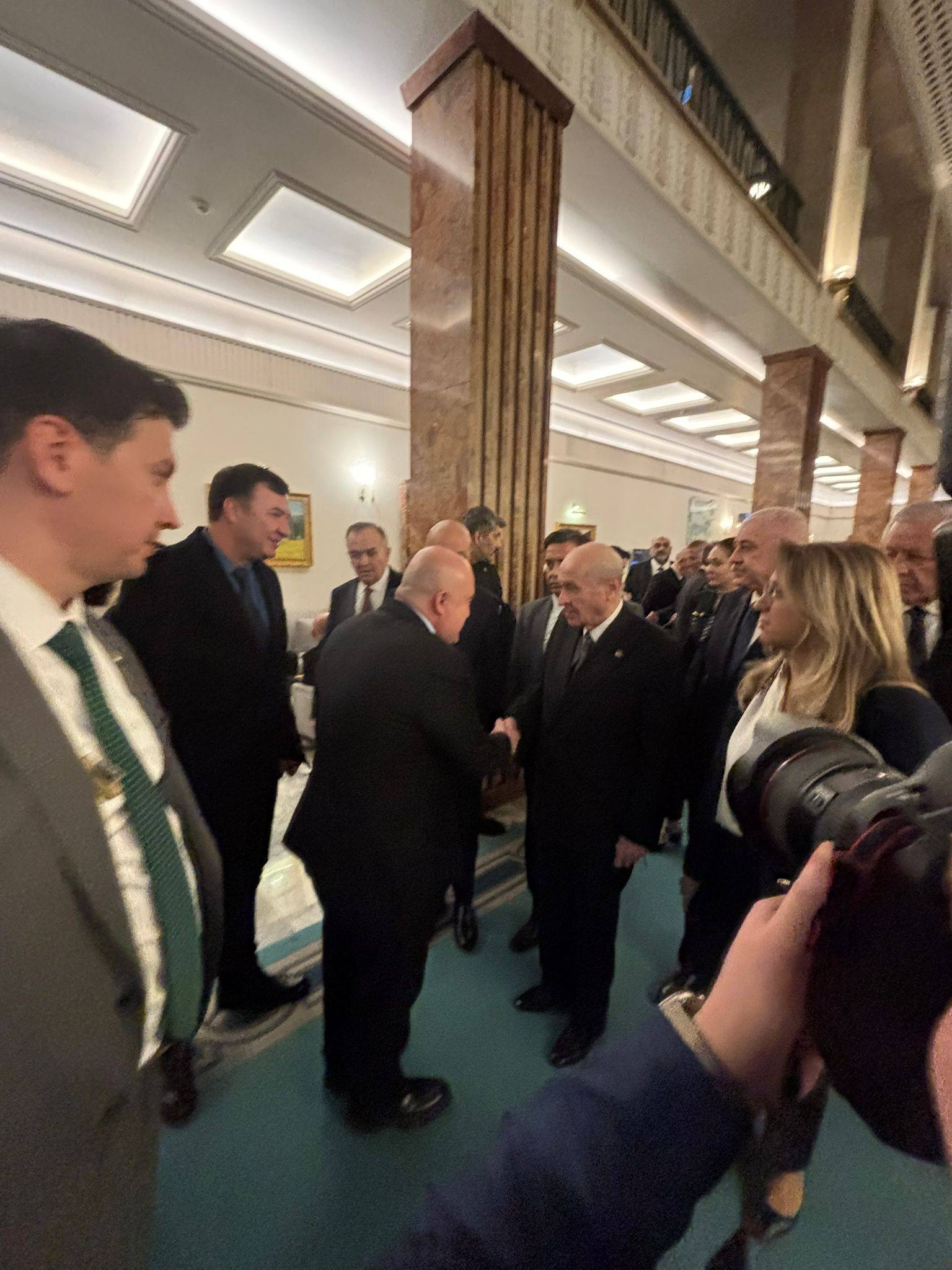 Bahçeli̇den Bi̇leci̇ke Selam 7849