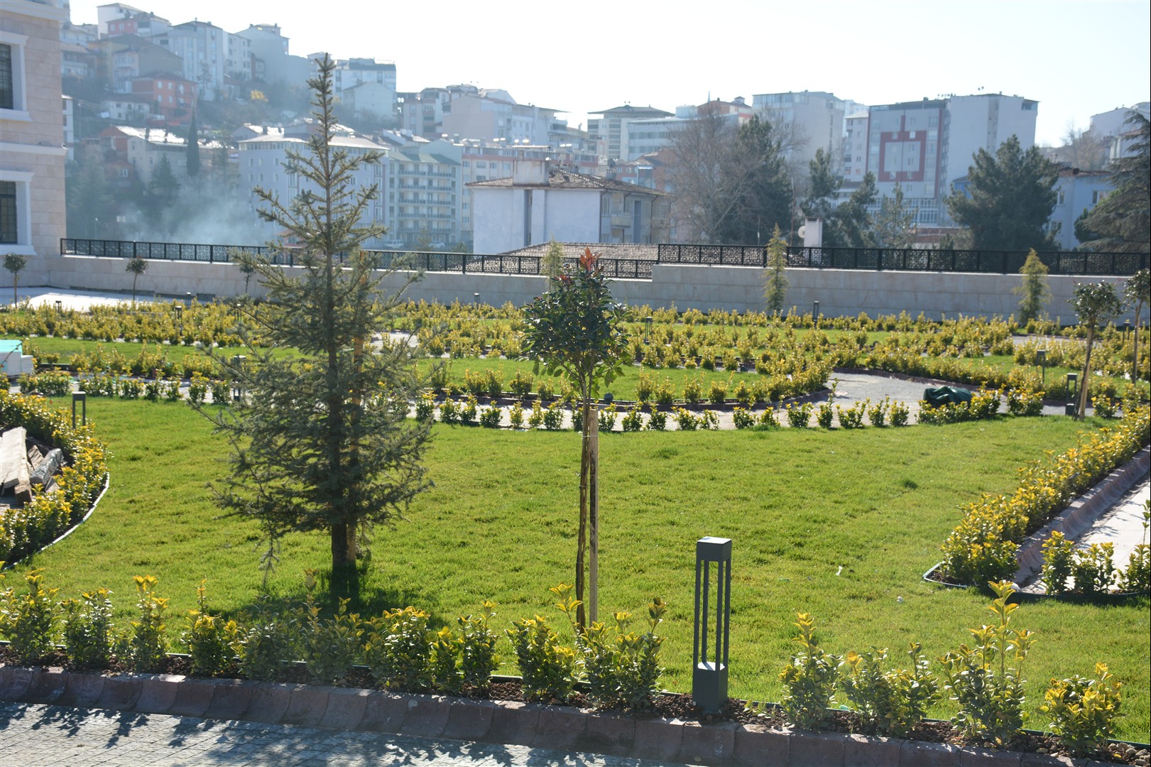 Bi̇leci̇k’i̇n Yeni̇ İdari̇ Si̇mgesi̇ Yükseli̇yor 7691