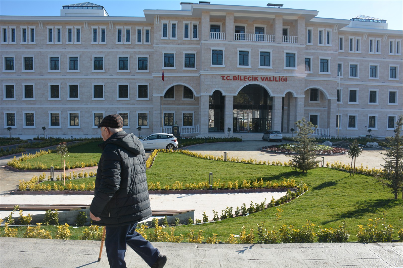 Bi̇leci̇k’i̇n Yeni̇ İdari̇ Si̇mgesi̇ Yükseli̇yor 7692