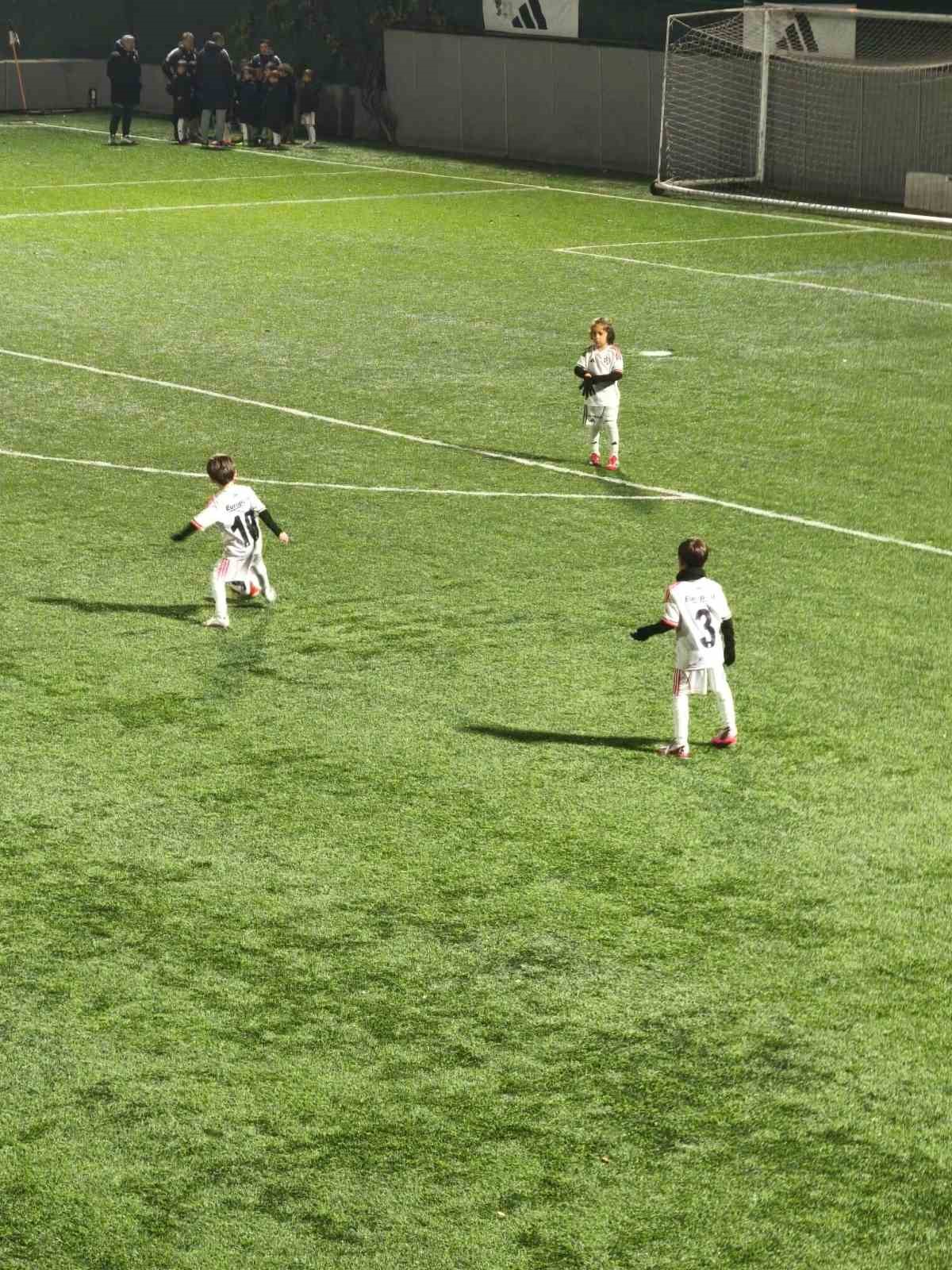 Bilecikli Minik Yetenek Ömer Ergen, Beşiktaş Altyapısına Seçildi 7359 (1)