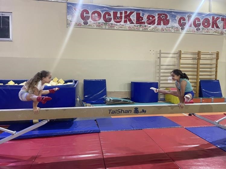 Bilecik’te Cimnastik Spor Okulları Yoğun Ilgi Görüyor 8204