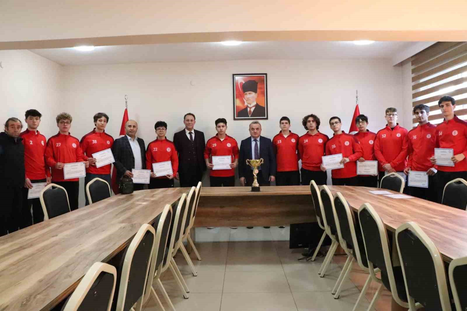 Bilecik’te Genç Basketbolculardan Il Birinciliği 7644