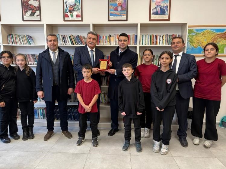 Bilecik’te Hayırsever Desteğiyle Okul Kütüphanesi Yenilendi 7419