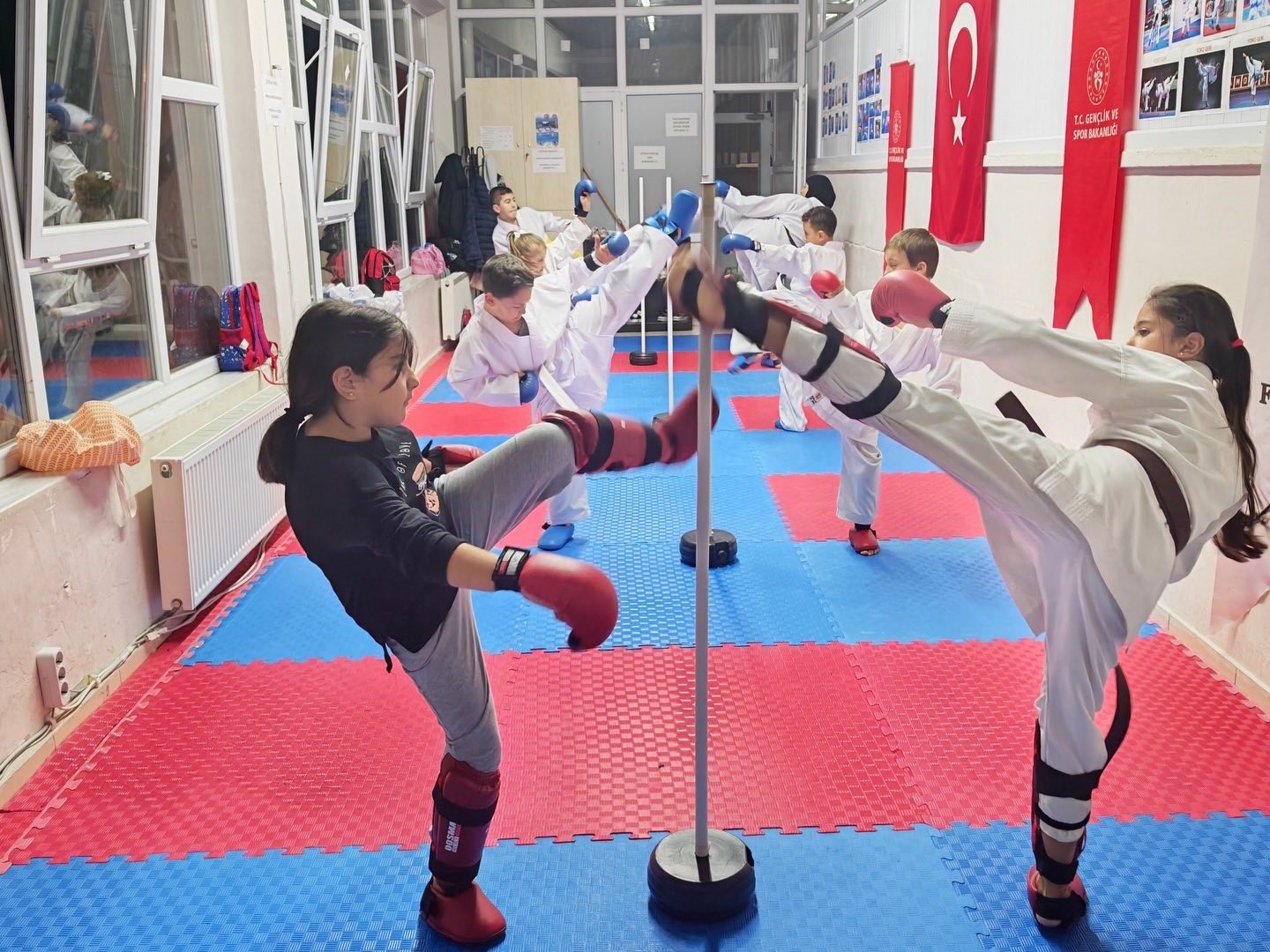 Bilecik’te Karate Spor Okullarında Yoğun Tempo 7637