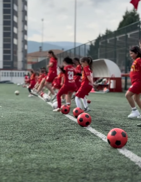 Bilecik’te Kız Futboluna Güçlü Adım 7761