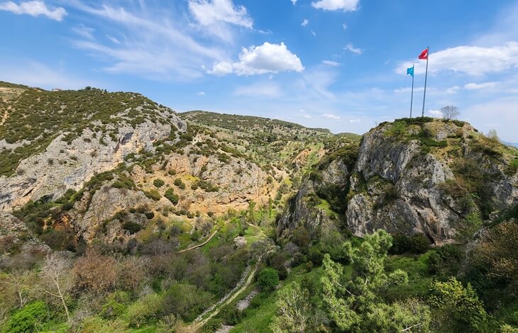 (Emi̇ne) Yeşilin Ve Tarihin Buluştuğu Yüksek Tepeler 6819