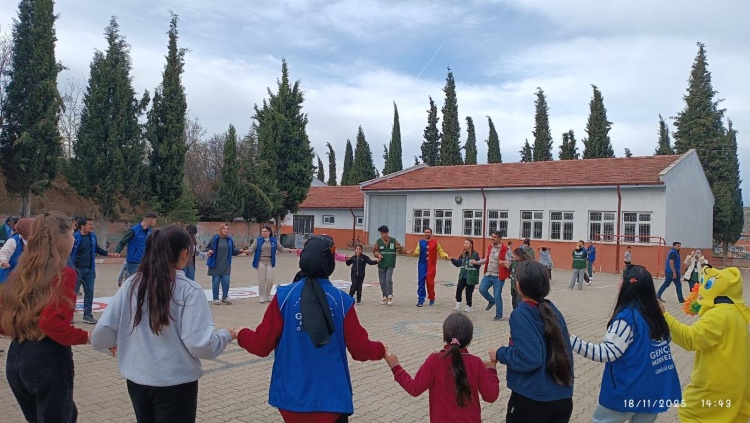 G E N C L E R L E G E L E C E G E U M U T E K T I L E R 6615