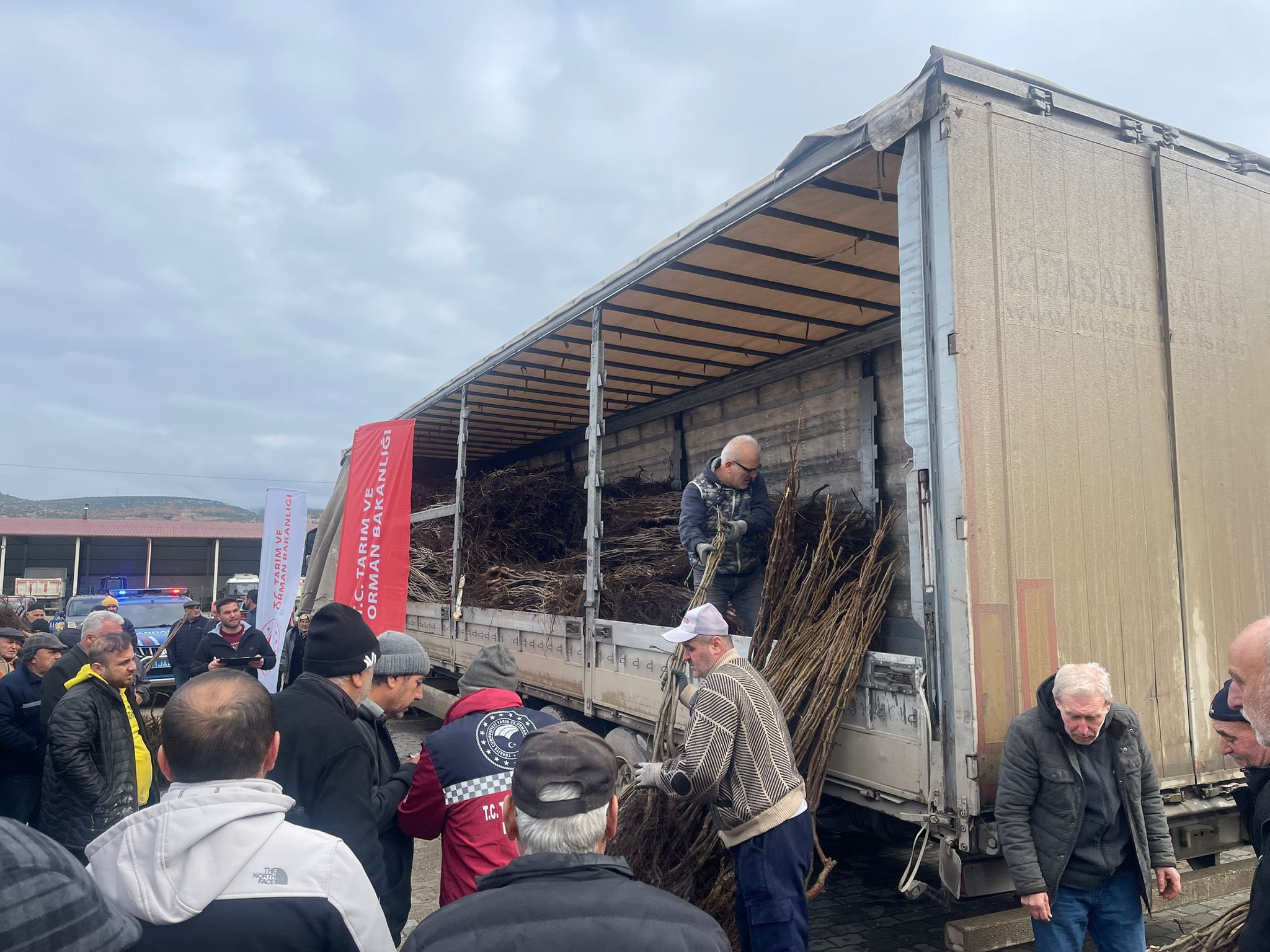 Meyveciliğe Can Suyu 8127