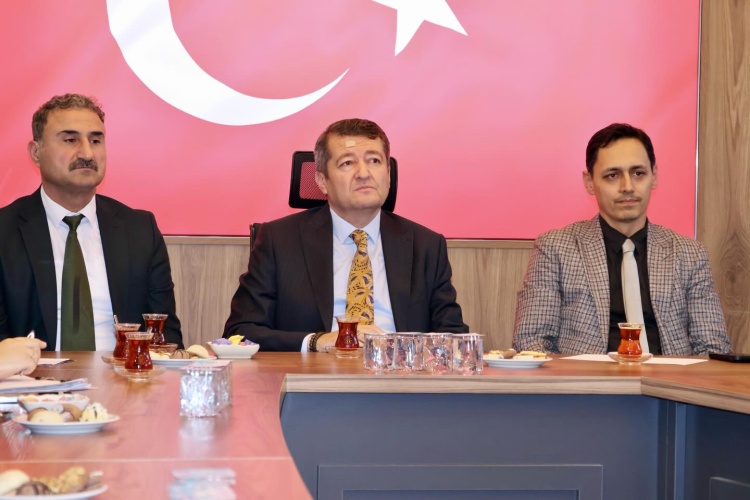 O K U L K A N T I N L E R I N D E S A G L I K I C I N B I R L I K T E H A R E K E T 7225-1