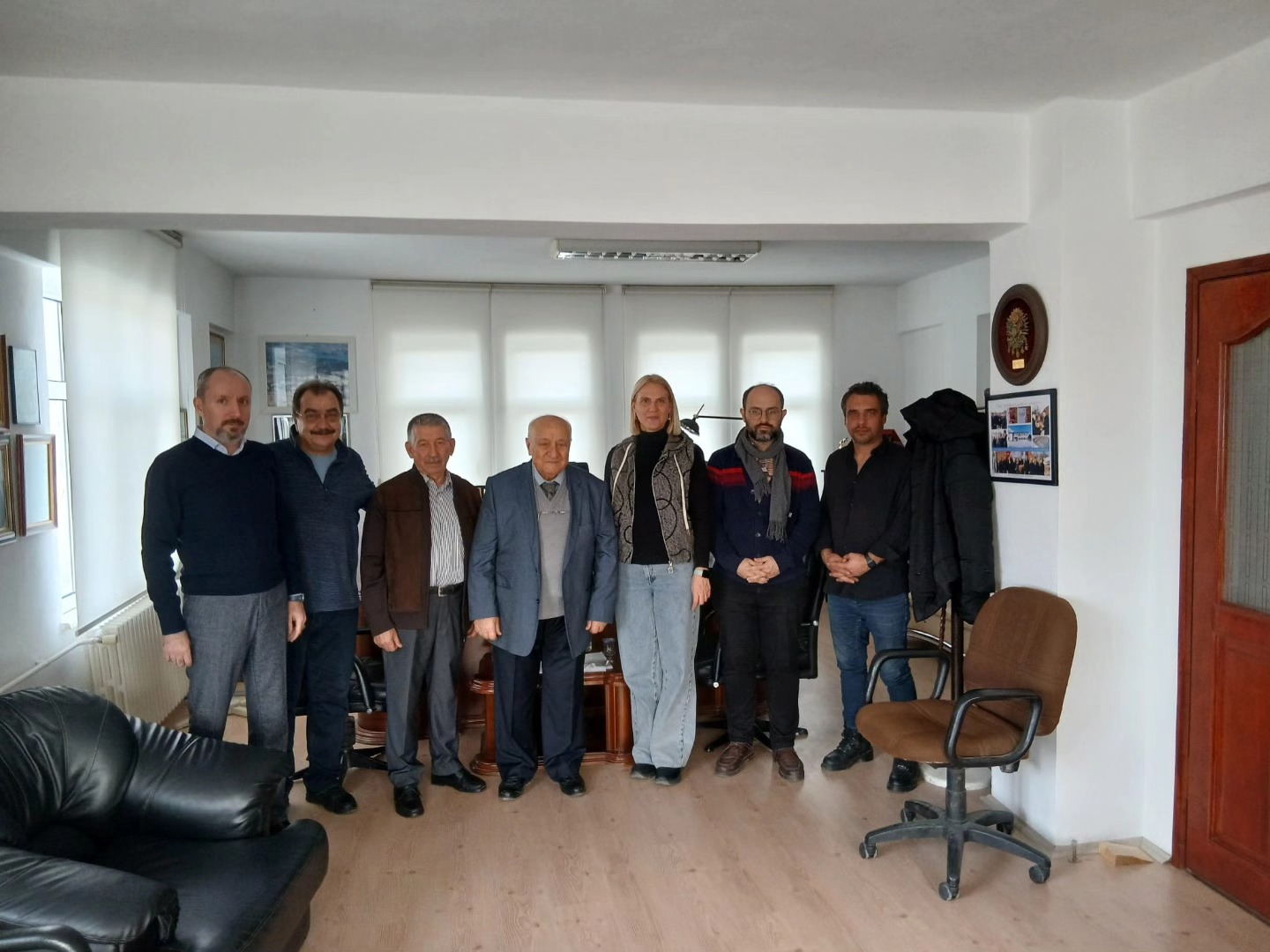 Ön 80 Yıllık Hatırasını Hediye Etti 8135