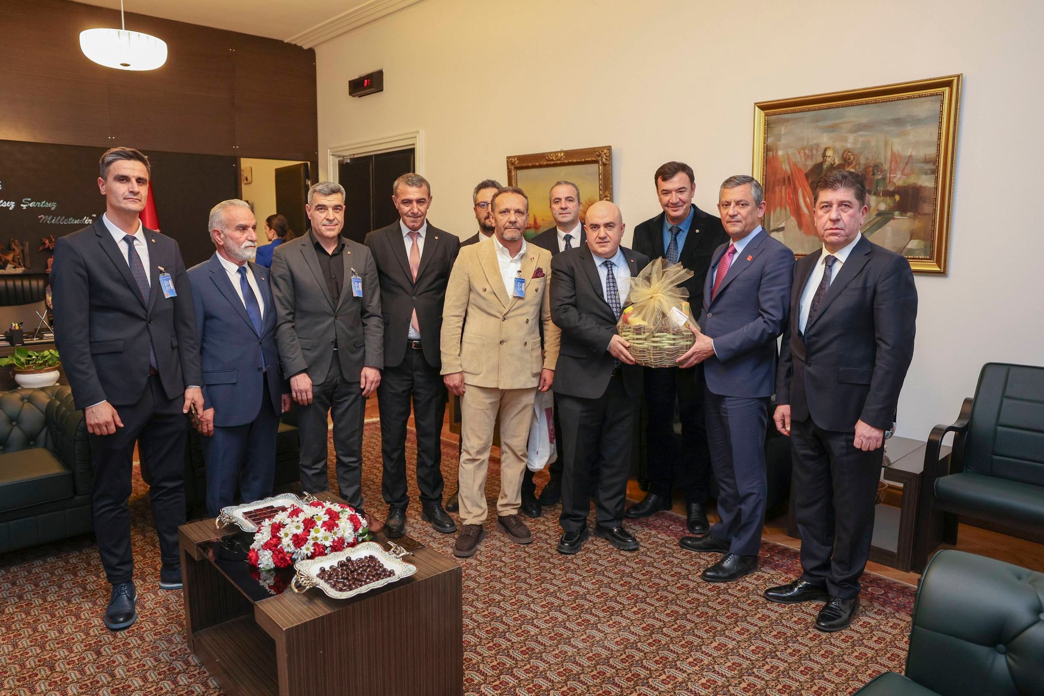 Özgür Özel, Bilecik’in Ürünlerine Hayran Kaldı 7862