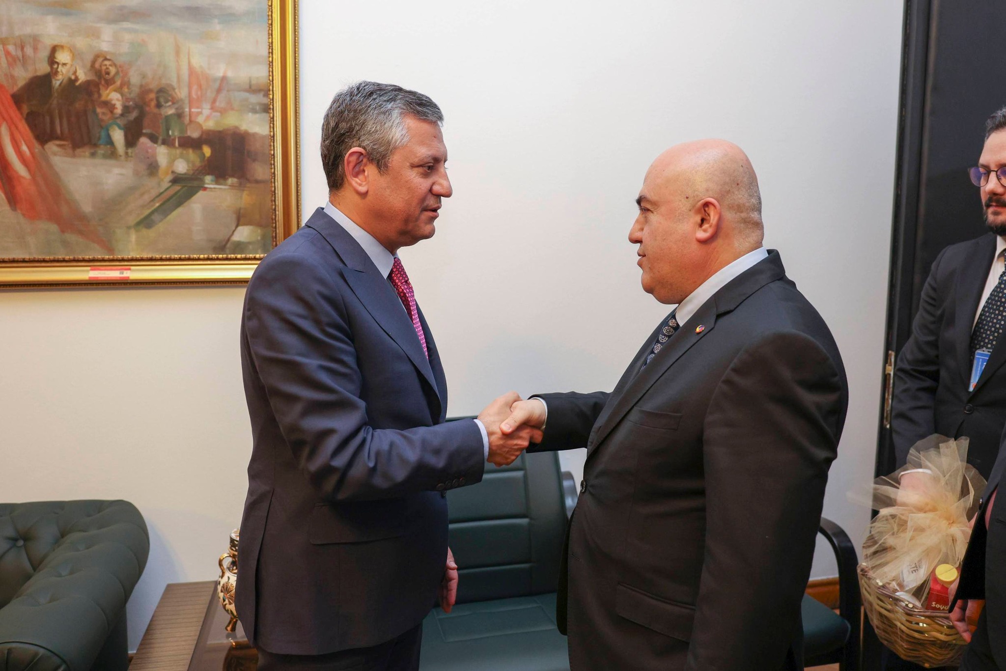 Özgür Özel, Bilecik’in Ürünlerine Hayran Kaldı 7868