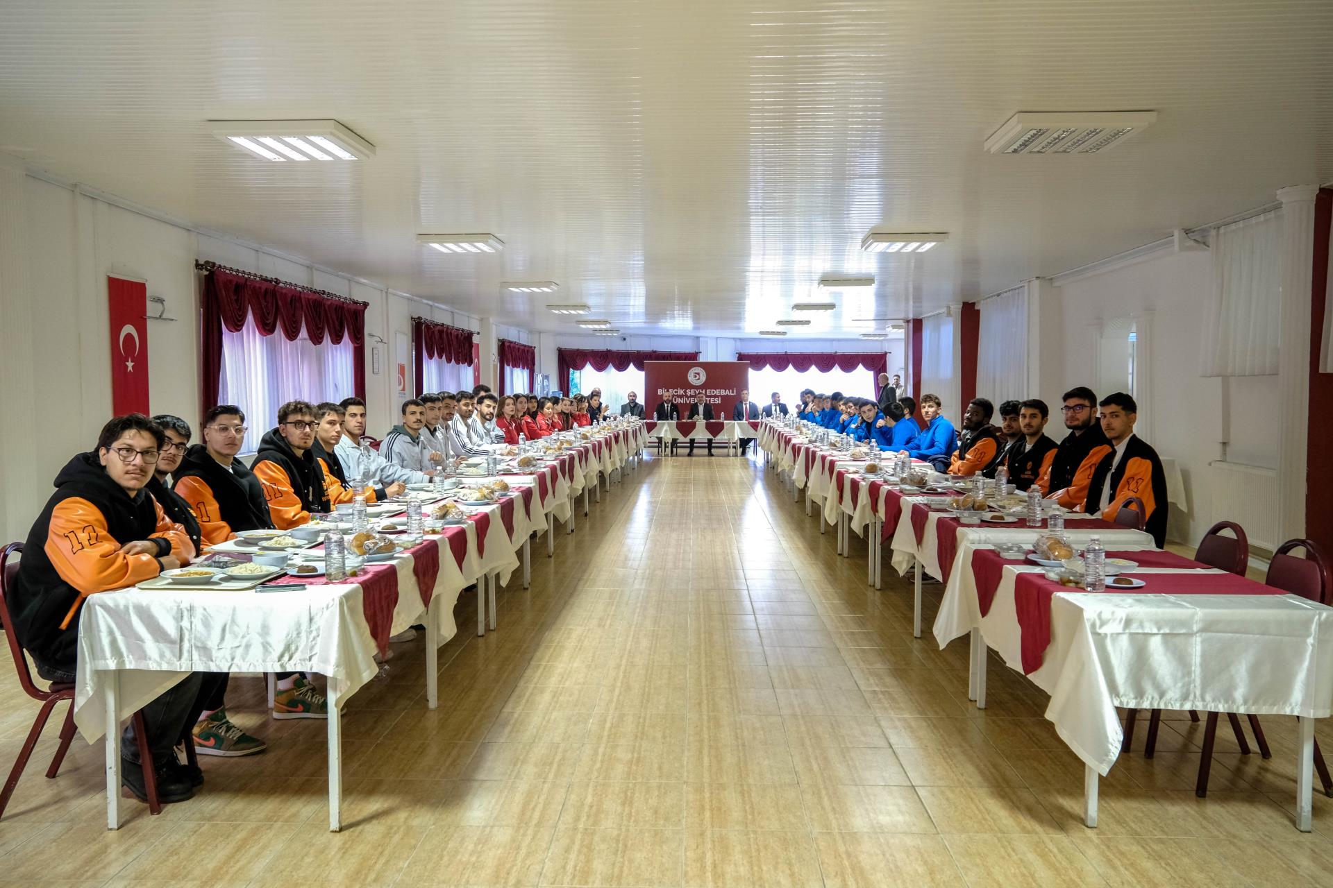 (Pazar) Rektör Kaplancıklı Başarıları Bizi Gururlandırıyor 7260