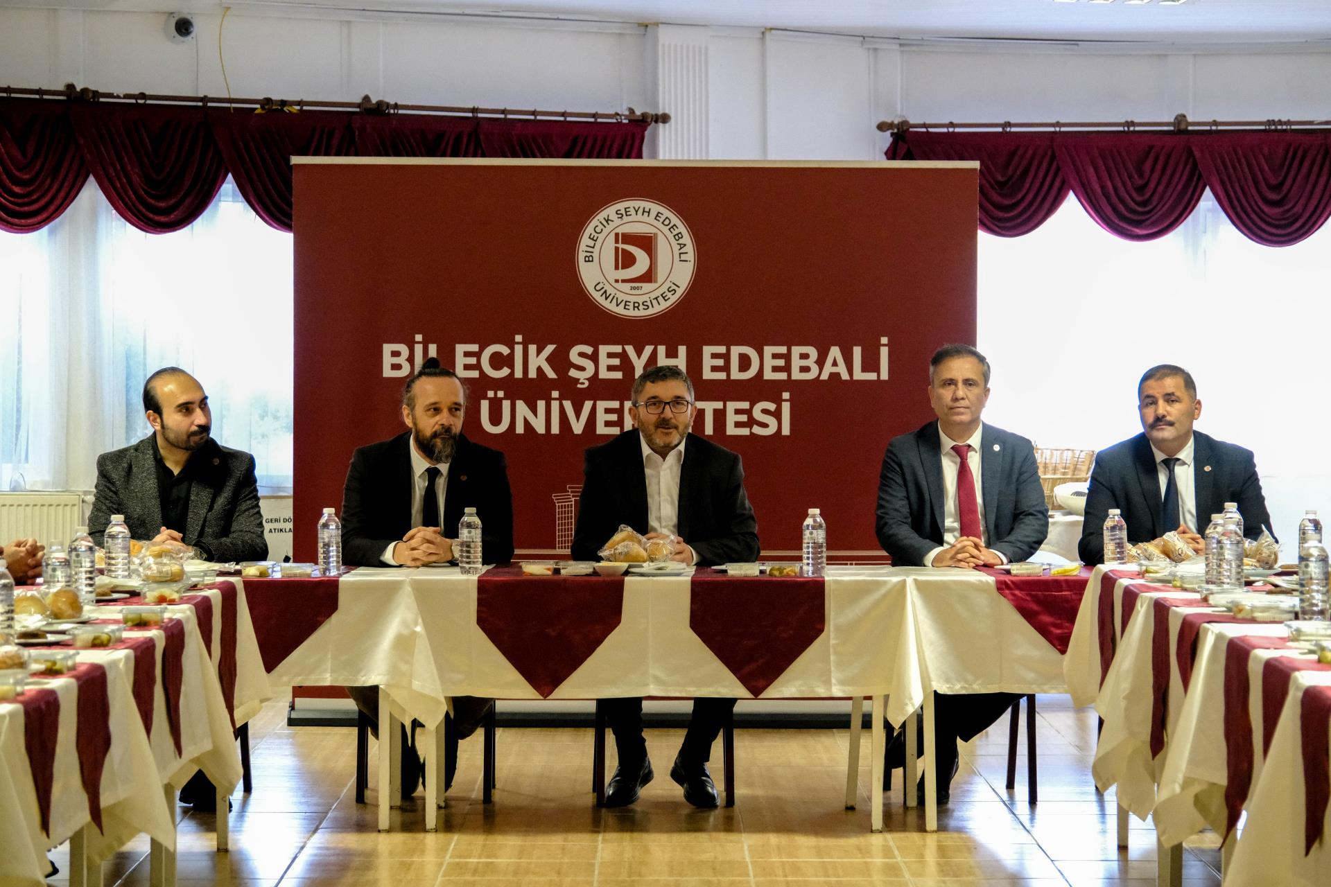 (Pazar) Rektör Kaplancıklı Başarıları Bizi Gururlandırıyor 7261