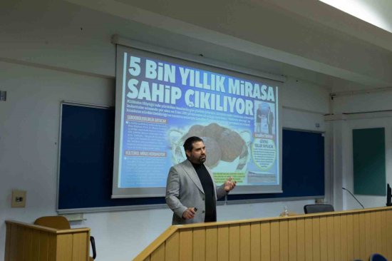 ’Toprağın Altından Sofranın Üstüne Küllüoba’da Ekmeğin Arkeolojisi’ Başlıklı Seminer Düzenlendi 7676
