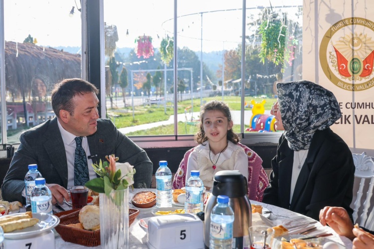 V A L I S O Z E R 039 039 E N B U Y U K E N G E L S E V G I S I Z L I K T I R 039 039 6593